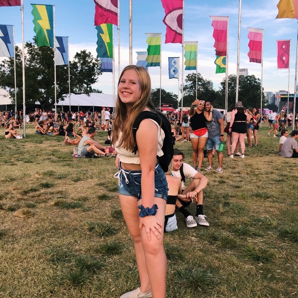 Meet your Posher, Kaitlyn - Picture 1 of 1